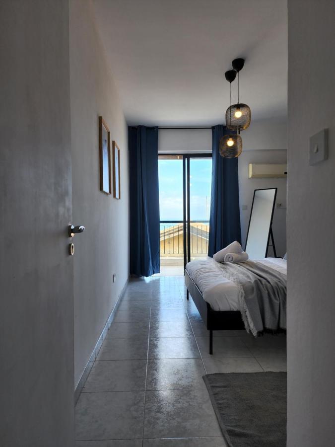 Kay'S City & Seaview One Bedroom Apartment Larnaca Dış mekan fotoğraf